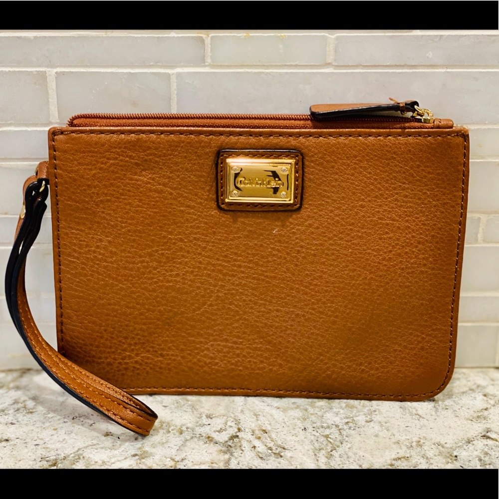 Brand New Calvin Klein Leather Wristlet
